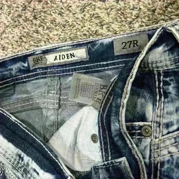 BKE Buckle Aiden Bootleg size men 27R Low Rise Distressed Jeans Acid Rinse Wash - Picture 4 of 6